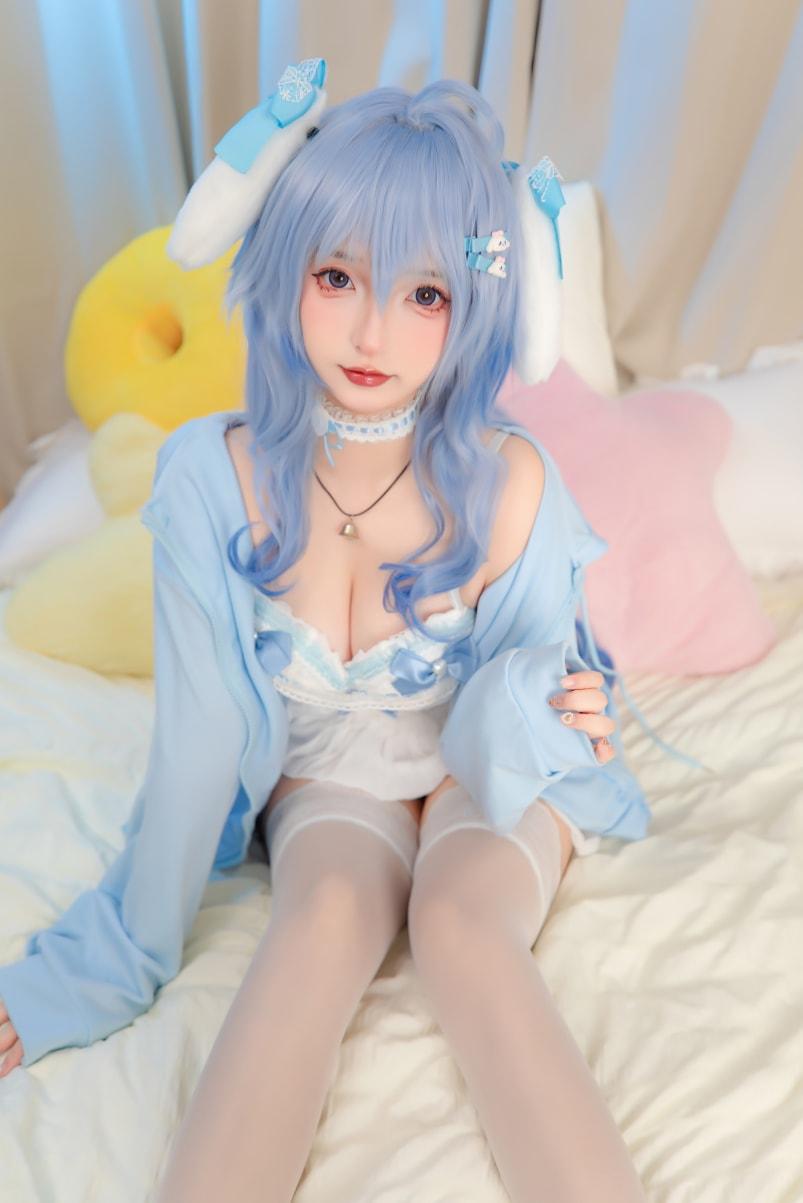 神楽坂真冬 – 甘雨降临 (原神)-值得一看