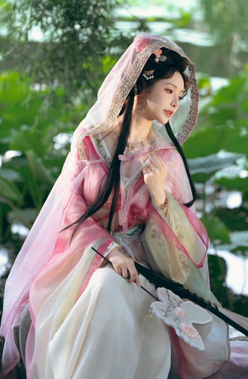 雯妹不讲道理 – 祝您中秋快乐owo-快来一看